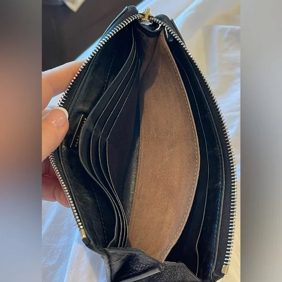 Marc Jacobs Black Leather Wallet Gold Hardware Multi Pocket Zip - Picture 11 of 15